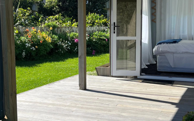 @Taradise-Opunake - eco-friendly Coastal hideaway