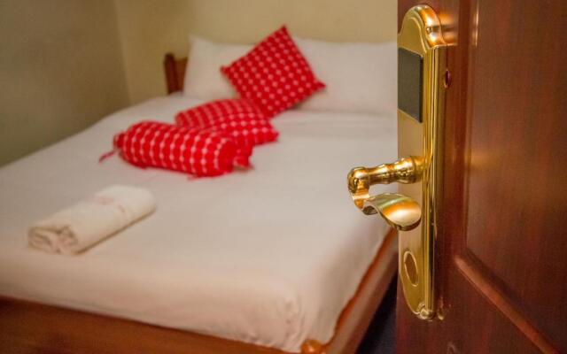Sunshine Hotel Tengecha