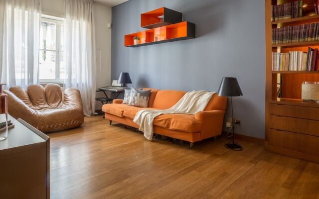 Montenapoleone Luxury Flat