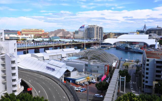Metro Apartments on Darling Harbour - Sydney