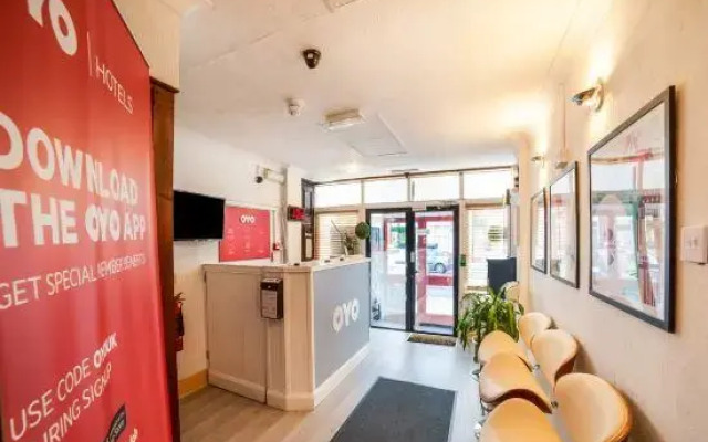 OYO Devine Beach Hotel, Westcliff Southend-On-Sea