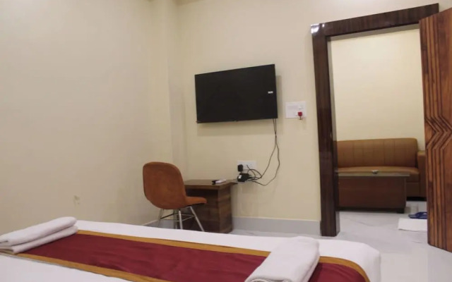 Puri Hotel Manjulata Residency