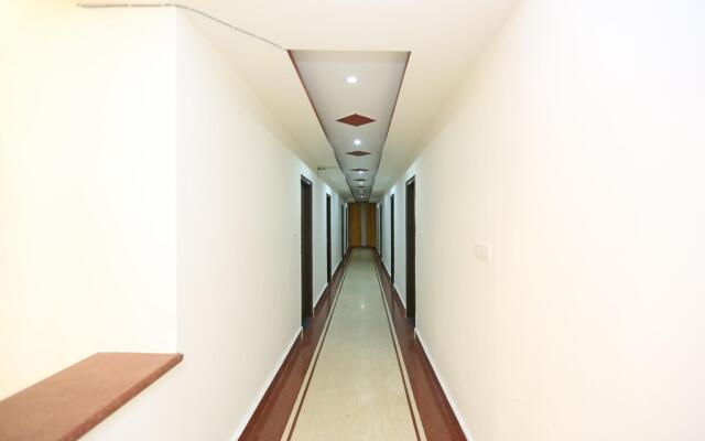 OYO Flagship 6163 Hotel City Palace