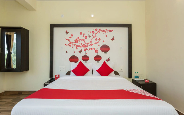 OYO 12936 Hotel Paradise