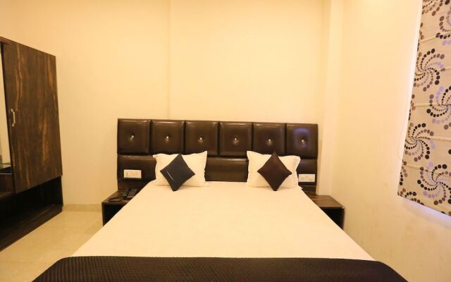 OYO Rooms 158 Gomti Nagar Kathota Jheel