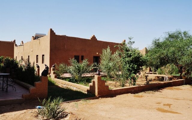Kasbah Sahara Services-Guest House