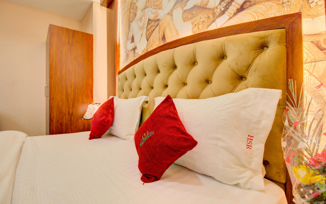 Hotel Samaira Residency