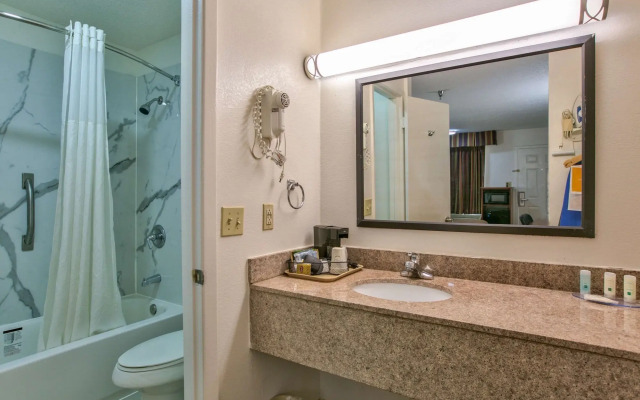 Quality Inn Tallahassee near University