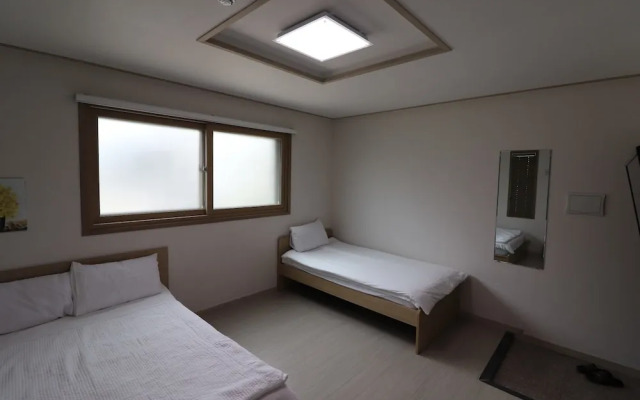 Hub Guest House
