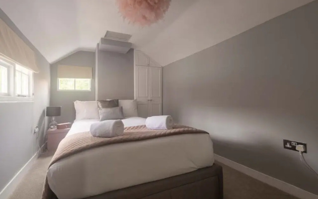 The Mulberry - From 250 Per Night