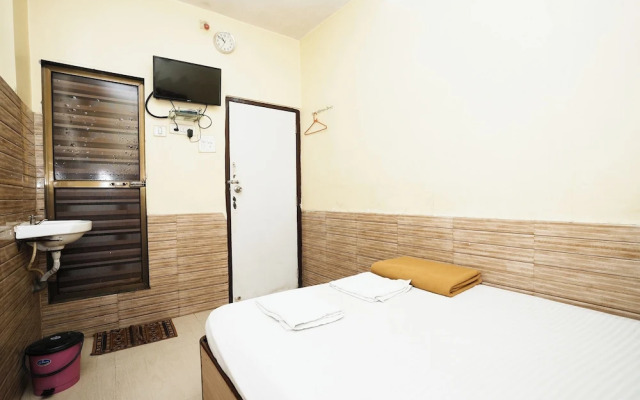 Hotel Sai Parikrama