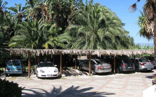 Paco Residence