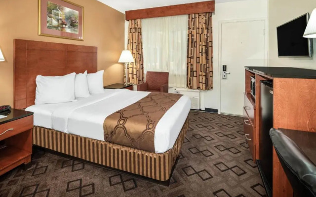 Travelodge Burbank-Glendale