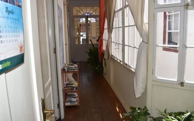 Hostel La Casa Encantada