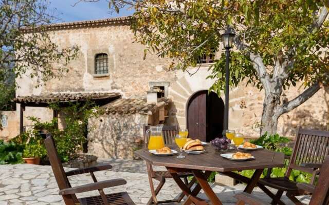 Villa - 4 Bedrooms with Pool and WiFi - 103220