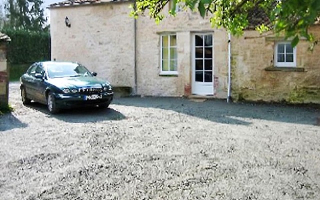 House With 5 Bedrooms in La Caillère-saint-hilaire, With Enclosed Gard