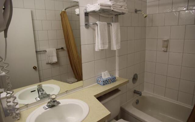 Waterfront Inn