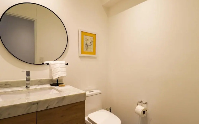 w Brilliant 1BR w Amazing Balcony in Miraflores