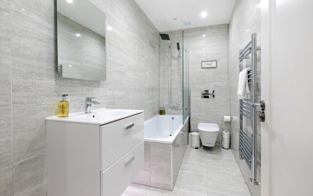 Crown Place 2 & 3 Bedroom Luxury Apts