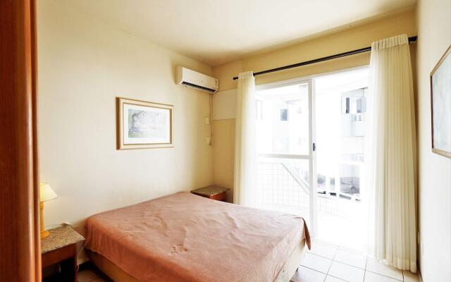 Apartamento para 6 pessoas com 2 banheiros - HB45F