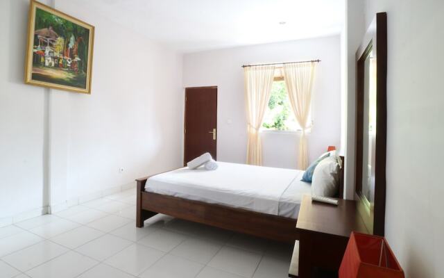 Oka Kartini Bungalows