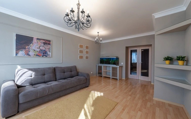 AHause на Крылова 27