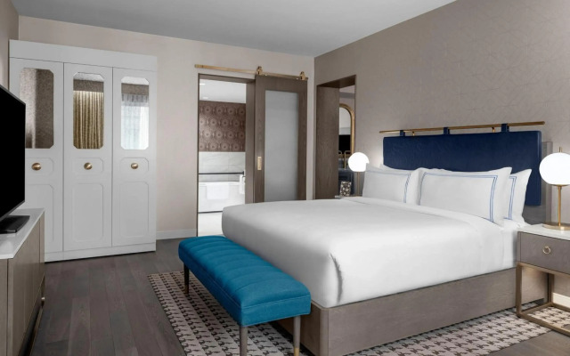 The Dorian, Autograph Collection