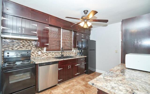 Lundy's Lane Central Home