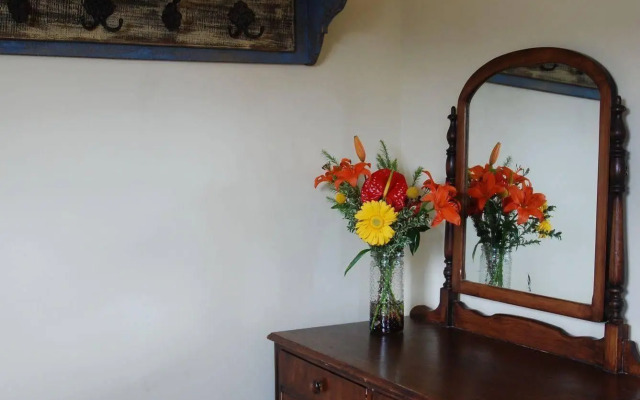 Victoria Falls House Inn