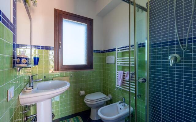 Deliziosa Villa a 500 metri dal mare con Piscina