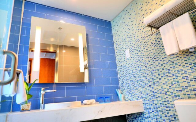 Holiday Inn Express Luoyang Xiyuan