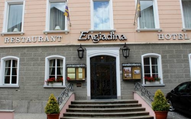 Hotel Engiadina