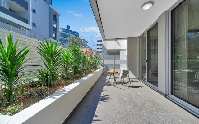 Elegant 2 Bedrooms Terrace with Premium Condition