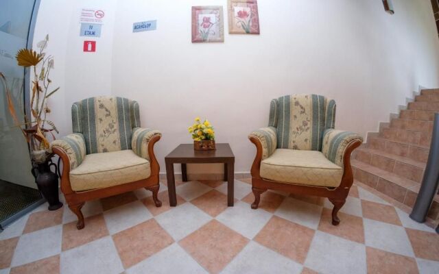 Rodopi Hotel