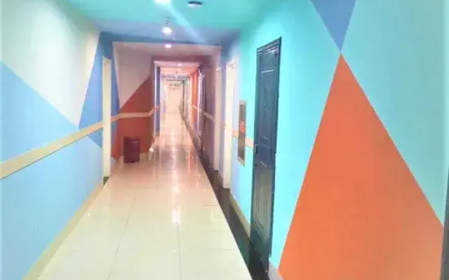 100 Inn Chain Hotel (Shijiazhuang Yunheqiao Yitang Subway Station)