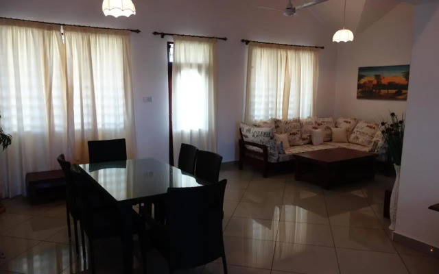 Diani Star Beds