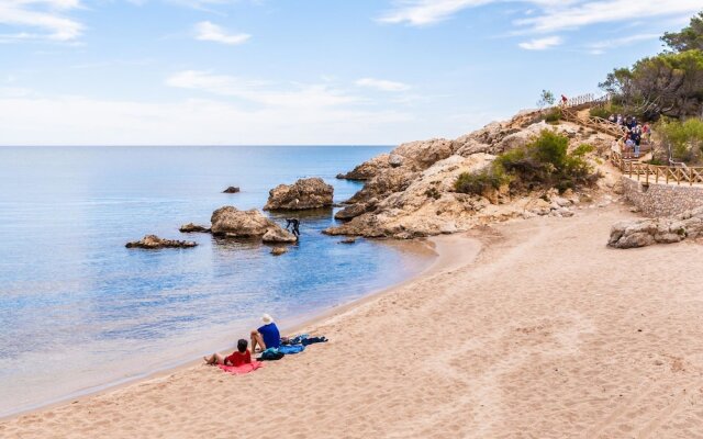 Fantastic Holiday Home With Private Pool in L'escala