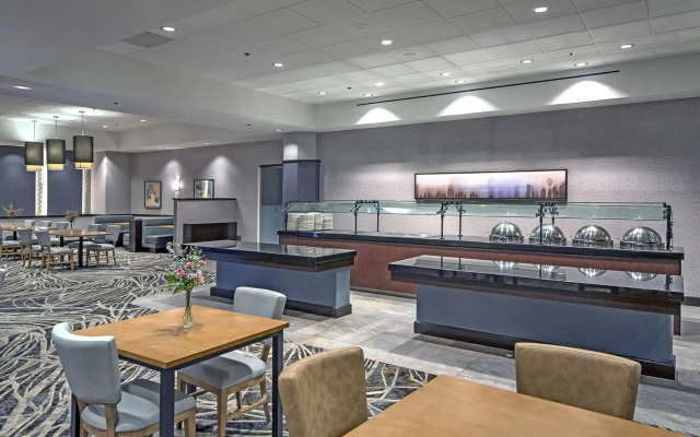 DoubleTree by Hilton Hotel Modesto