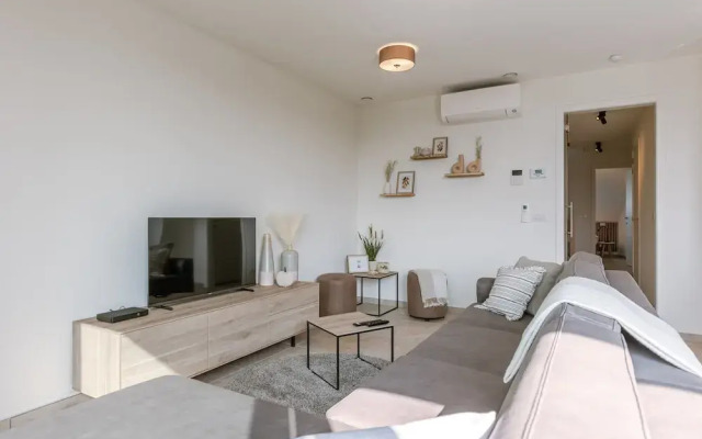 Spacious High-quality Duplex Apartment in Ostend