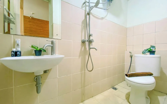 Comfy 2Br At Pakubuwono Terrace Apartment
