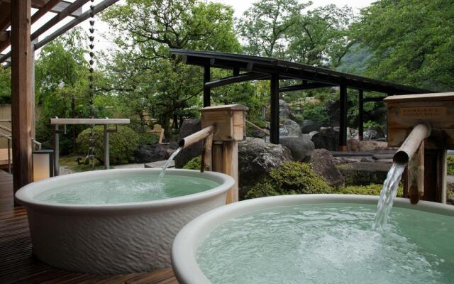 Shogawa Onsen Furyu Midou Zashiki YUMETSUZURI