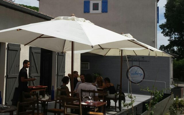 Friendly Auberge - Hostel
