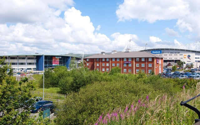 Premier Inn Bolton - Stadium/Arena
