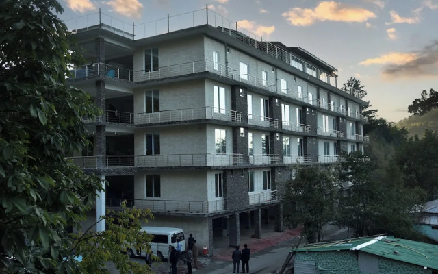 Nizalia Hotel By Legend
