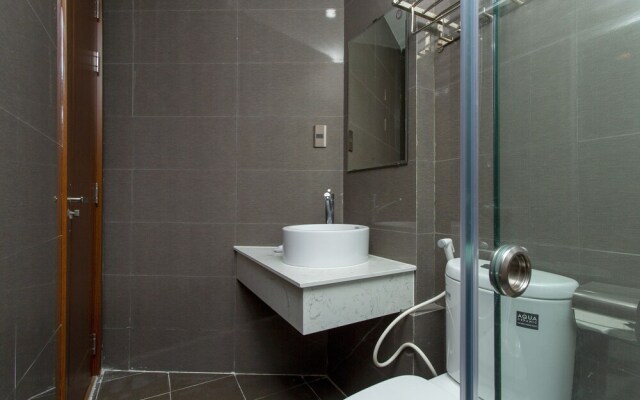 OYO 989 Hoang Anh Hotel