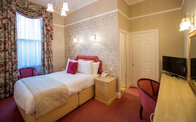 Royal Hotel