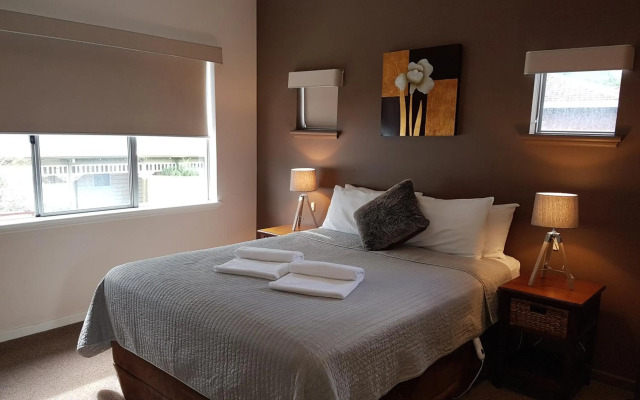 Adamsons Riverside Accommodation