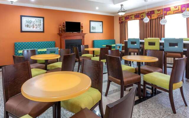 La Quinta Inn & Suites by Wyndham St. Augustine