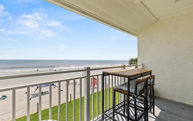 Colony Beach Club 250