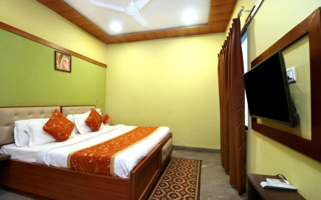 Treebo Trend Hotel Seven